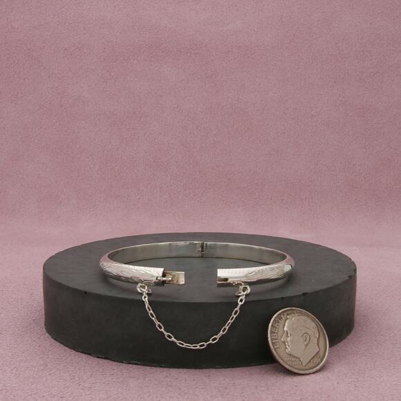 sterling silver vintage 5mm etched bangle bracelet size 5.5in - Picture 2 of 3